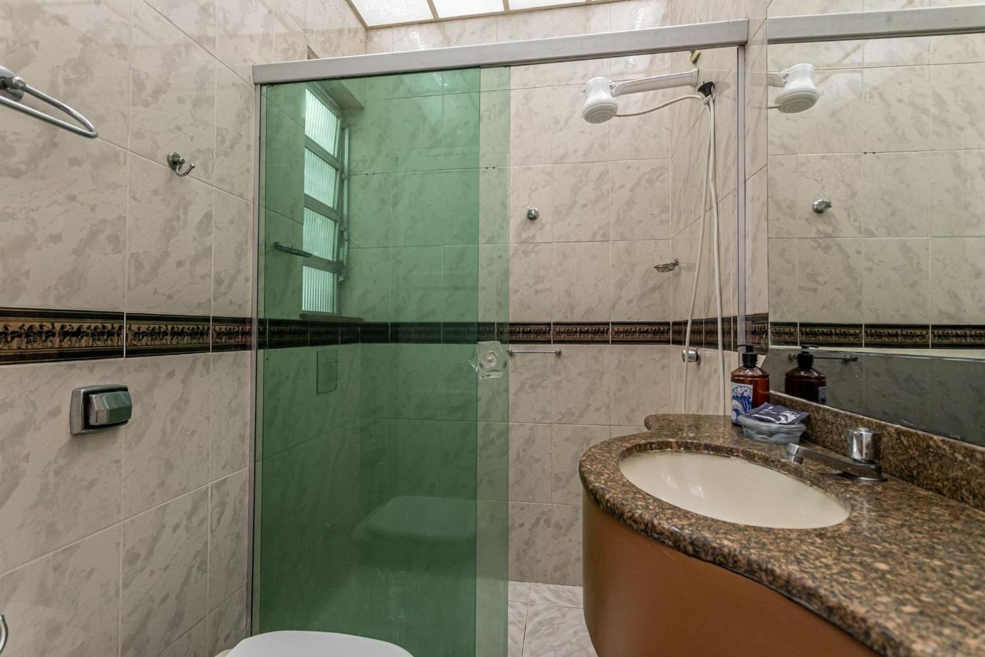 Completo A 400m Da | Sl 363/1009 Apartamento Rio de Janeiro
